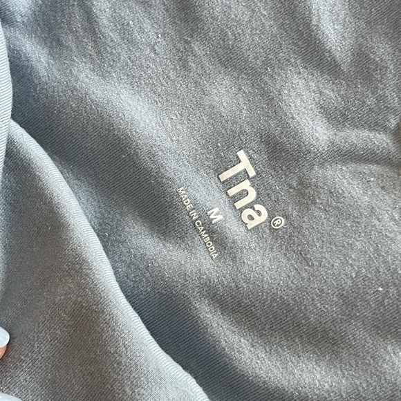 Tna Aritzia 3/4 Leggings - Picture 2 of 3